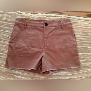Madewell jean shorts 29”waist 2.5” inseam 🪸Coral with frayed hem. Like new!